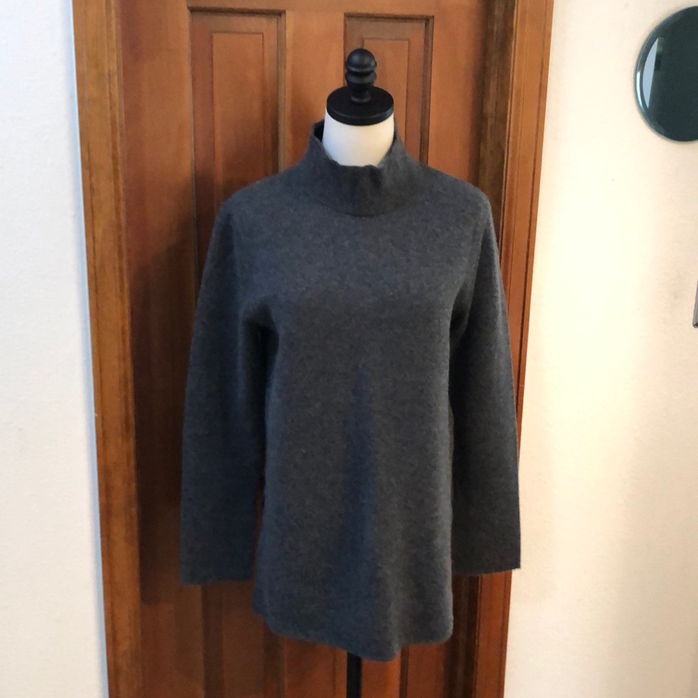 The Sweater Project 🌹🌹🌹